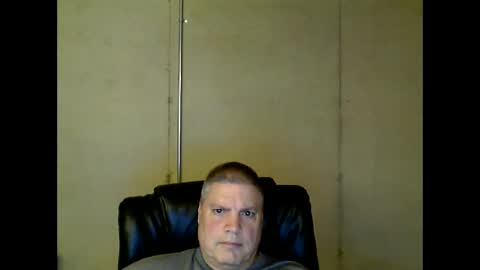 Snapshot of fletch32 chatting on February 10, 2:30 am jd online show from February 10, 2:30 am