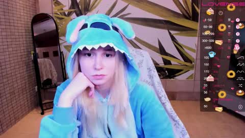 FlexiMona online show from January 10, 8:20 am