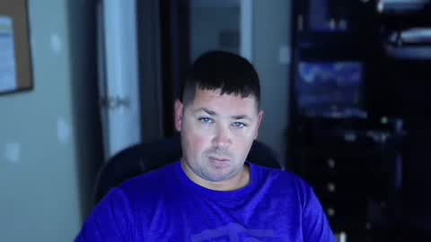 FL guy online show from October 28, 12:39 pm