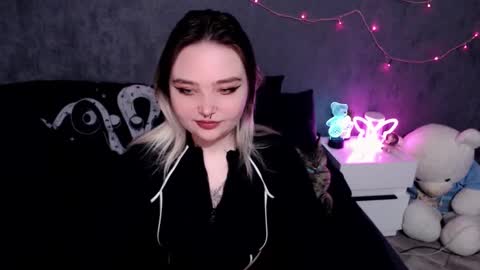 FlirtyJanes online show from March 3, 4:26 pm