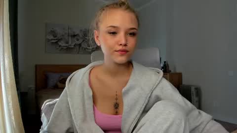 Mona online show from July 15, 1:33 am