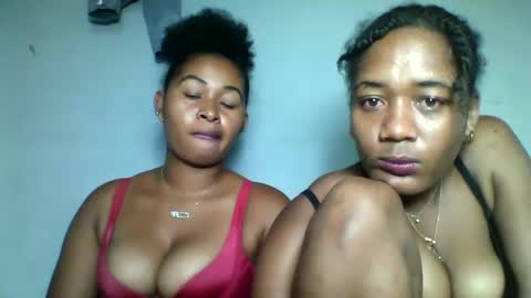 Snapshot of florencia011 chatting on February 28, 8:18 pm florencia011 online show from February 28, 8:18 pm