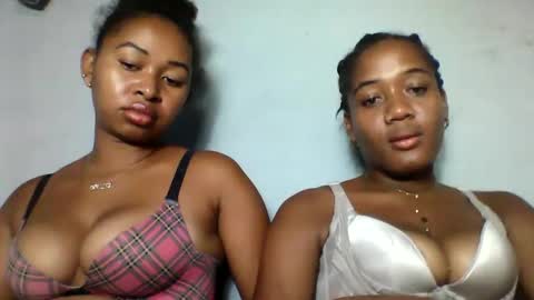 Snapshot of florencia011 chatting on February 26, 6:26 pm florencia011 online show from February 26, 6:26 pm