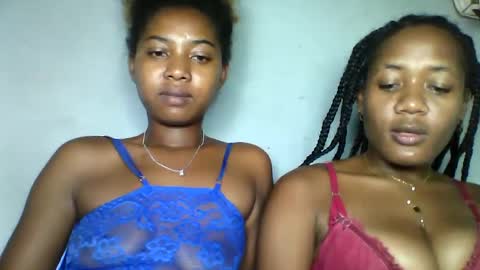 Snapshot of florencia011 chatting on March 5, 10:21 pm florencia011 online show from March 5, 10:21 pm