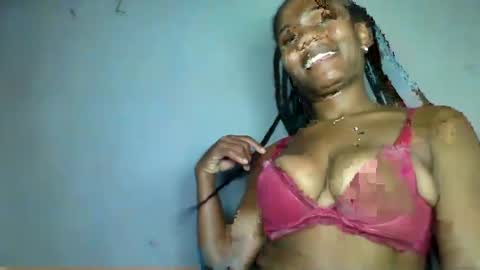 Snapshot of florencia011 chatting on March 6, 11:47 am florencia011 online show from March 6, 11:47 am