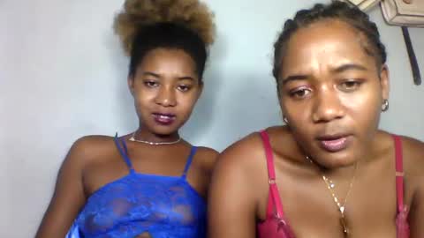 Snapshot of florencia011 chatting on March 5, 11:17 am florencia011 online show from March 5, 11:17 am
