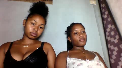 Snapshot of florencia011 chatting on February 23, 8:00 pm florencia011 online show from February 23, 8:00 pm