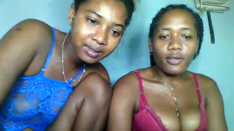 Snapshot of florencia011 chatting on March 5, 6:12 pm florencia011 online show from March 5, 6:12 pm