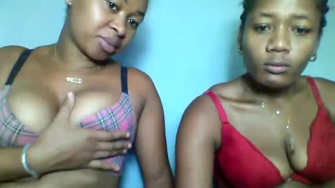 Snapshot of florencia011 chatting on February 27, 7:51 am florencia011 online show from February 27, 7:51 am