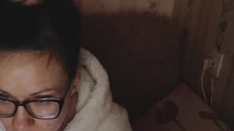 Snapshot of flowercandydoll chatting on December 25, 10:28 am say meow and send tip  online show from December 25, 10:28 am