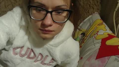 Snapshot of flowercandydoll chatting on December 27, 4:10 pm say meow and send tip  online show from December 27, 4:10 pm