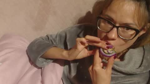 Snapshot of flowercandydoll chatting on October 1, 12:59 pm say meow and send tip  online show from October 1, 12:59 pm