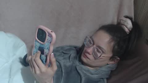 say meow and send tip  online show from March 15, 8:34 pm