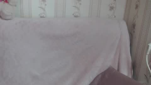 say meow and send tip  online show from February 1, 12:02 pm