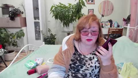 Snapshot of flowerlover8 chatting on September 22, 6:23 pm Flowerlower online show from September 22, 6:23 pm