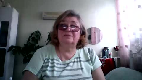 Snapshot of flowerlover8 chatting on February 22, 2:30 pm Flowerlower online show from February 22, 2:30 pm