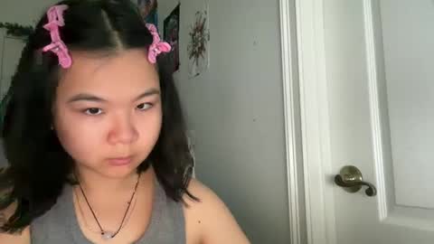 flowerlvr online show from February 3, 10:21 pm