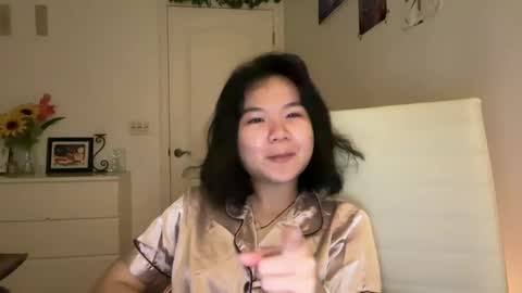 flowerlvr online show from February 2, 1:02 am