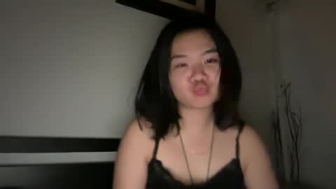 flowerlvr online show from February 12, 9:31 am