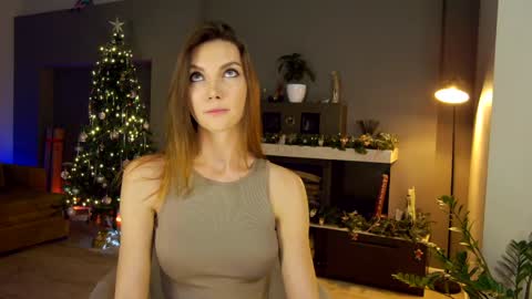 Snapshot of flowerr_powerr chatting on December 20, 10:11 pm Katrin online show from December 20, 10:11 pm