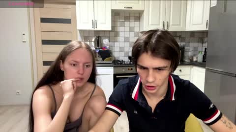 flowerscouple online show from March 26, 10:26 pm