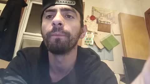 flyyguy69 online show from November 18, 6:27 am