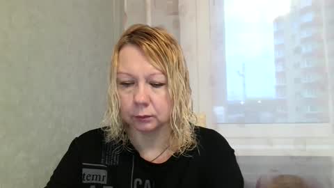 forever_smilex online show from January 30, 6:24 am