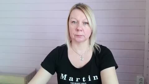 forever_smilex online show from February 5, 9:57 am