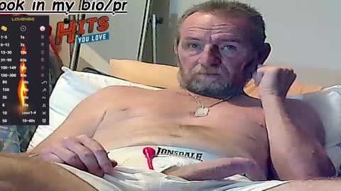 Snapshot of forexxxx_man chatting on February 19, 2:23 am doc online show from February 19, 2:23 am