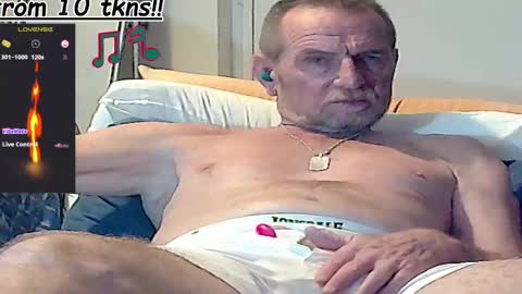 Snapshot of forexxxx_man chatting on March 4, 2:17 am doc online show from March 4, 2:17 am