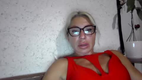 fox_red_lady7 online show from July 6, 7:38 pm