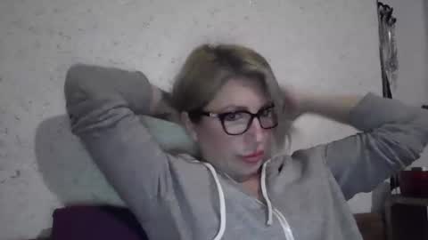 fox_red_lady7 online show from February 7, 3:48 pm