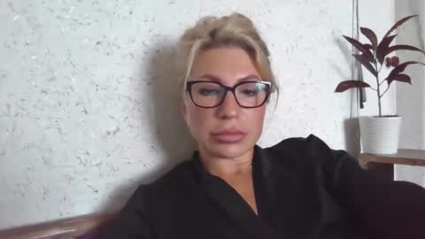 fox_red_lady7 online show from September 25, 6:53 am