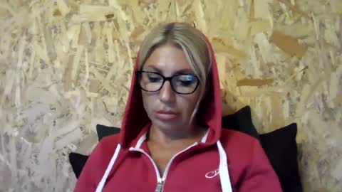 fox_red_lady7 online show from July 10, 4:45 pm