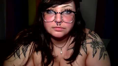Snapshot of foxdarling96 chatting on October 5, 3:37 am foxdarling96 online show from October 5, 3:37 am