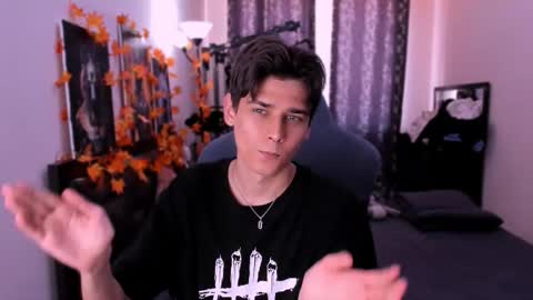 Foxicfu online show from November 28, 8:21 am