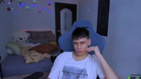 Foxicfu online show from January 14, 2:43 pm