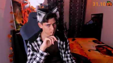 Foxicfu online show from October 23, 7:37 pm