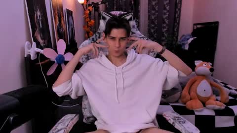 Foxicfu online show from April 10, 2:00 pm