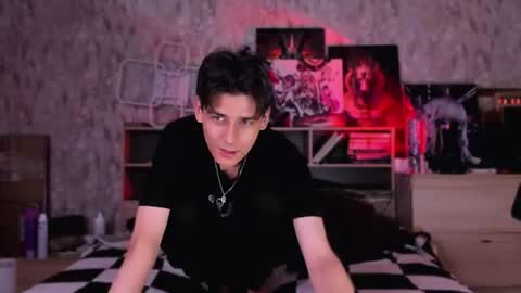 Foxicfu online show from July 10, 1:49 pm