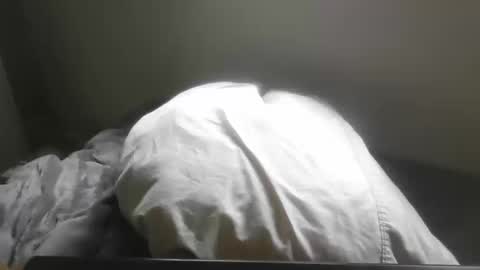 foxylady000 online show from December 16, 1:24 am