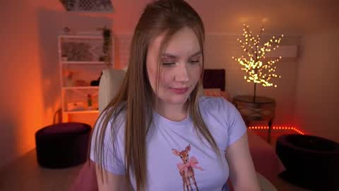 Kate online show from April 19, 12:00 am