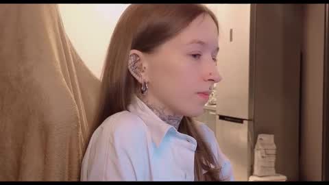 fran_bow online show from November 21, 2:37 pm