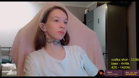 Snapshot of fran_bow chatting on October 6, 2:51 am fran_bow online show from October 6, 2:51 am
