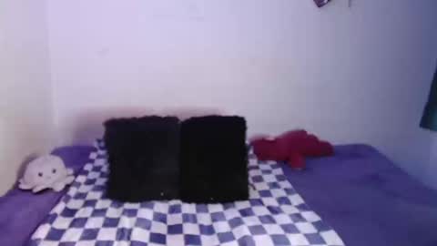 Snapshot of frances_ka chatting on September 27, 3:48 am francesca online show from September 27, 3:48 am