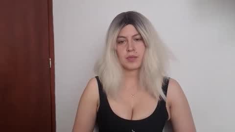 Francesca online show from May 8, 5:40 pm