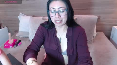 francisca_vera online show from July 3, 11:20 pm