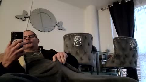 franciscomalin online show from March 8, 6:32 am