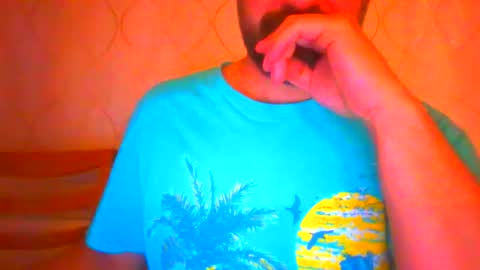 Snapshot of frank84848 chatting on October 27, 10:54 pm Frank online show from October 27, 10:54 pm