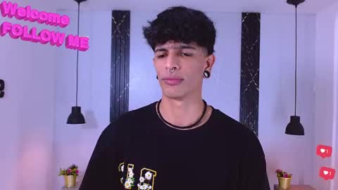 Snapshot of franvill_trato chatting on October 16, 7:24 pm Franvill trato online show from October 16, 7:24 pm